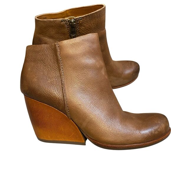 Korks Ease Wedge Ankle Booties Womens 8 EU 39 Brown Leather Boho Fairy Grunge - Picture 1 of 11